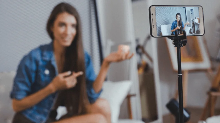 Девушка написала заявление на мужа, который мешал ей вести Instagram* и требовал заниматься домашними делами